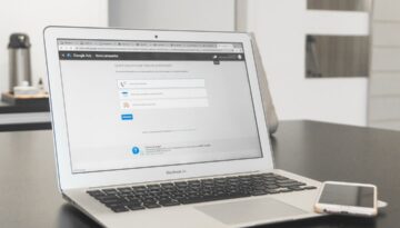 Mail oficjalny po angielsku - jak pisać profesjonalnie i z klasą?