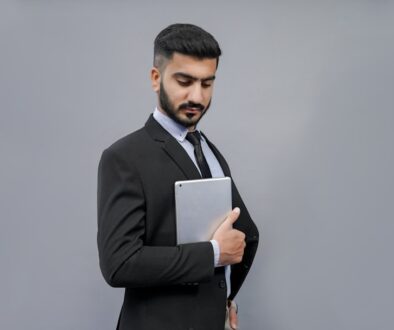 CV po angielsku dla studenta - jak stworzyć profesjonalny dokument bez doświadczenia?